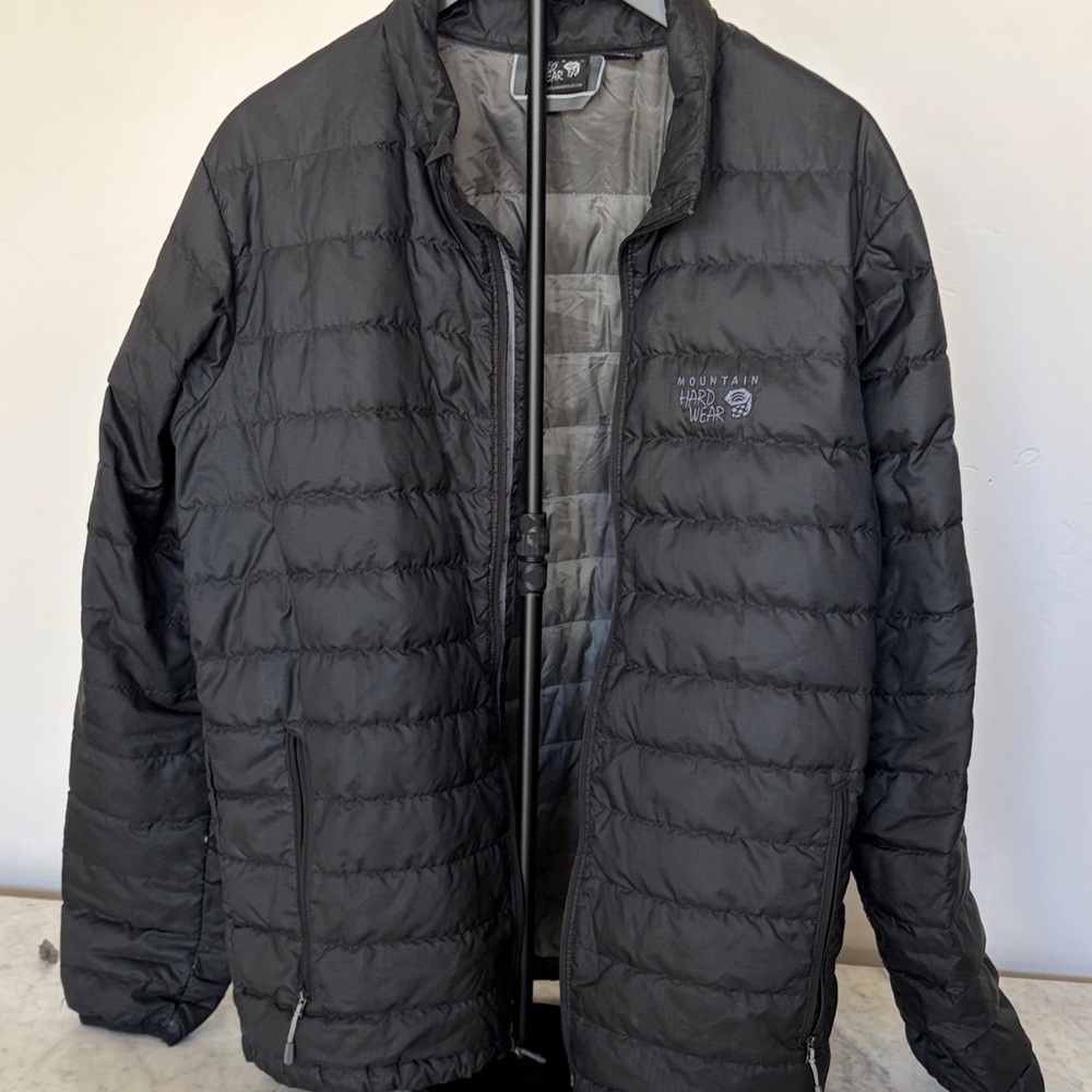 Mountain Hardwear Men's Dark Gray Puffer Jacket